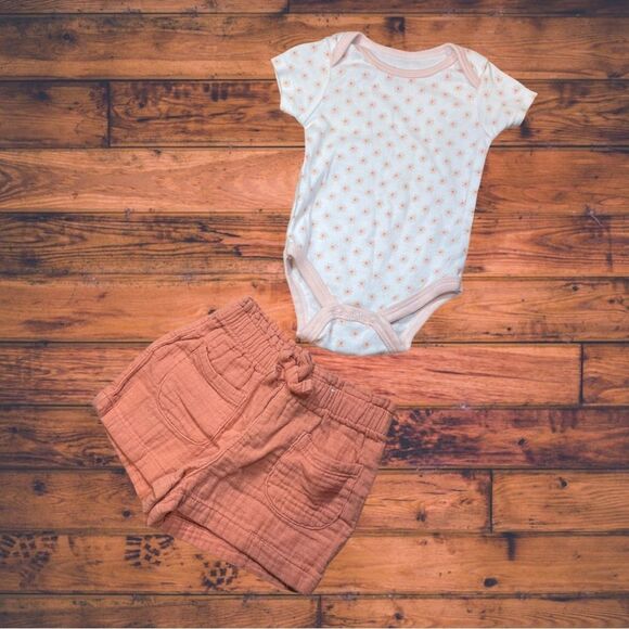 5 for $25🔥2-Piece Matching Set for Babies Size 3-6 months - Picture 1 of 4